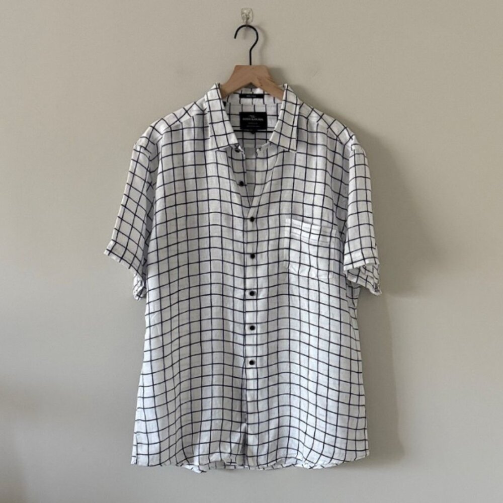 Rodd & Gunn 100% Linen Sports Fit Button Down Shirt in White & Navy GridSize 2XL